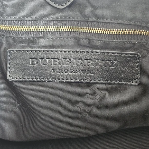 🖤 Burberry Runway Bag 🖤